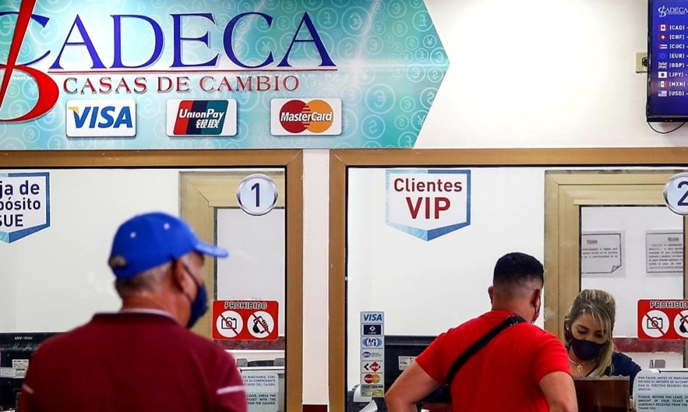 CADECA announces new benefits for prepaid cards in dollars in Cuba