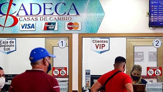 Anuncia gobierno venta de USD, justo cuando el precio del dólar en Cuba hoy alcanzó su máximo valor