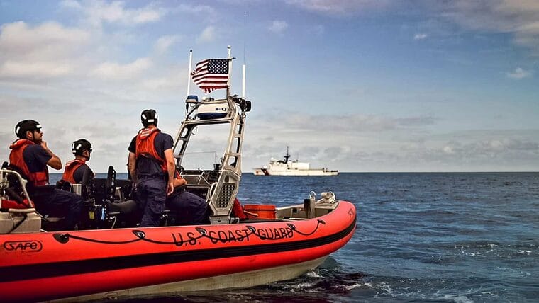 Guardacostas de EE.UU: migrantes cubanos interceptados en el mar no serán recibidos