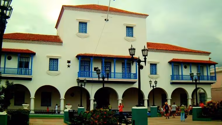 Tribunales de Santiago suspenden sus funciones temporalmente