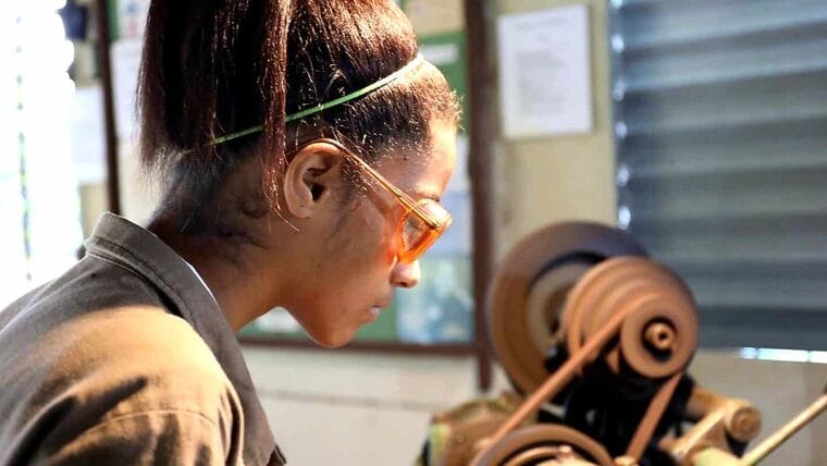Escuelas de Oficio se regirán por nuevas normas