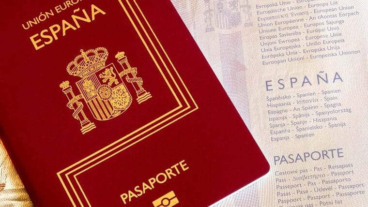 ¿Es cierto que los cubanos con ciudadanía española tendrán que pedir visa para viajar a Estados Unidos?
