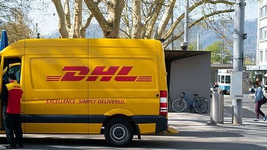 Aumentan envíos con DHL en Miami, y se oferta empleos