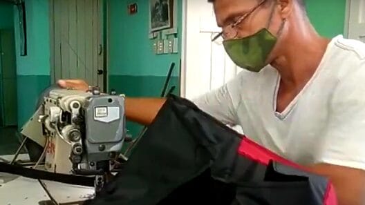Marca Thaba produce mochilas para venta en Tiendas MLC