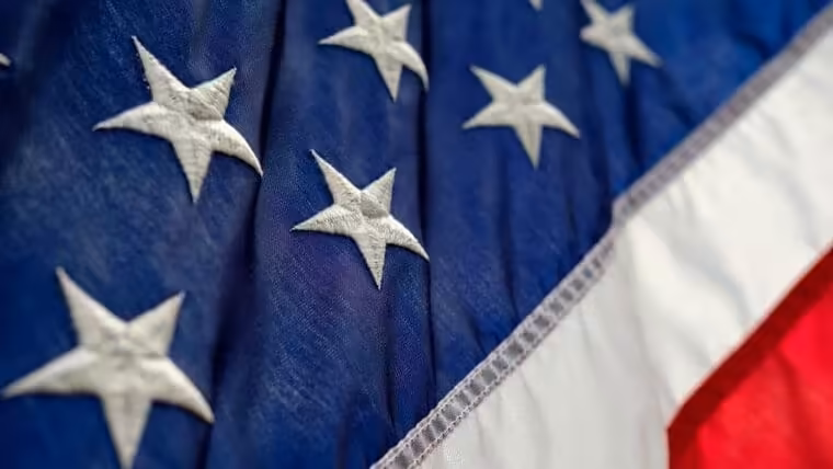 Última Hora: Emigrantes que soliciten asilo a Estados Unidos esperarán en México