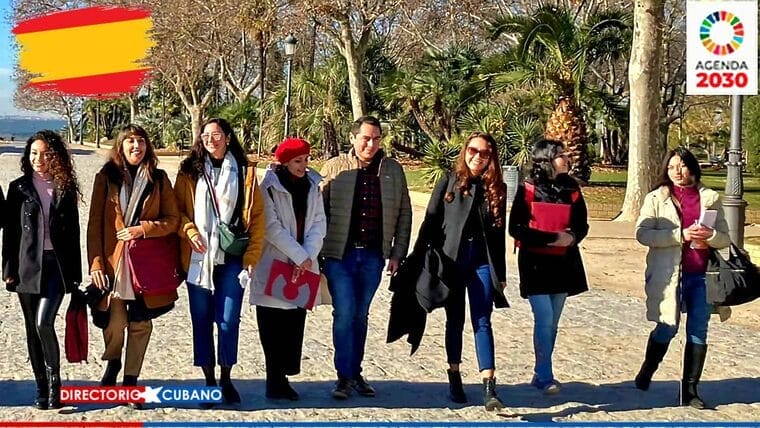 Abren nueva convocatoria de becas en España