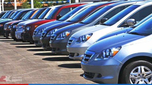 Aumentan los precios de los carros usados