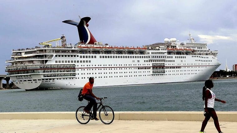 Agencias cubanas facturaron millones de dólares con cruceros de EE.UU