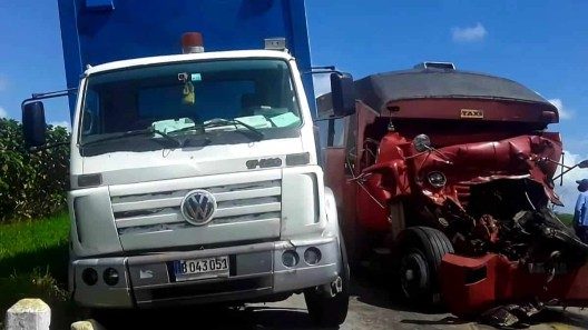 Cuatro vehículos colisionan en accidente de tránsito en Camagüey (+Fotos)