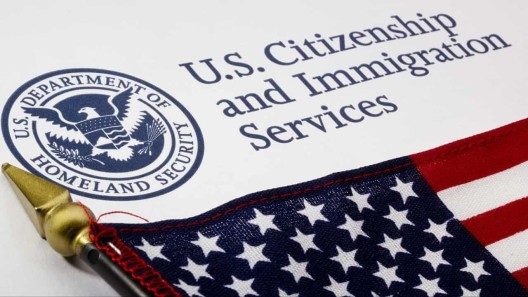 Cubanos que llegaron de manera irregular a Estados Unidos se beneficiarán con residencia permanente