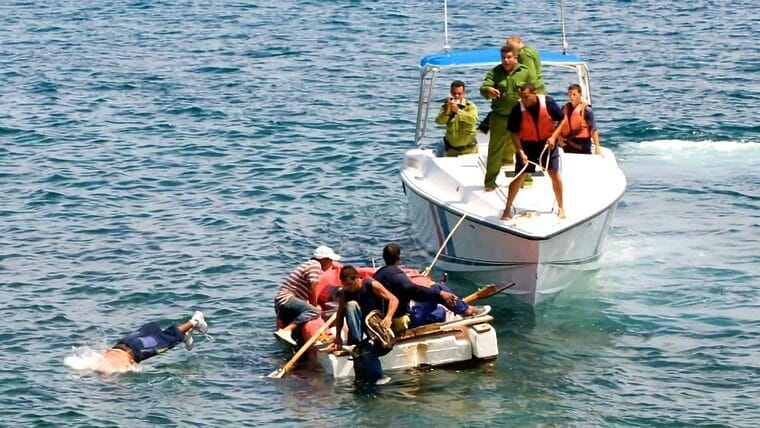Una vía para saber de familiares que salieron de Cuba