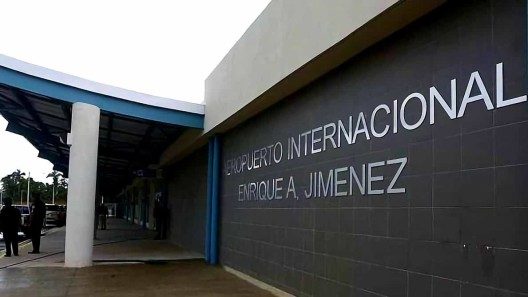 Compras y turismo en Panamá: rehabilitan aeropuerto para recibir vuelos chárter