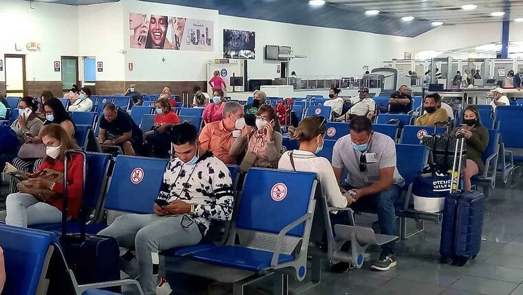 ¿Cómo conectarse a Internet desde un aeropuerto cubano?