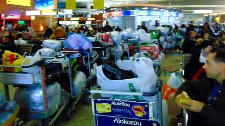Cubanos “ilegales” en Rusia piden ayuda para regresar: Minrex asegura que buscan solución