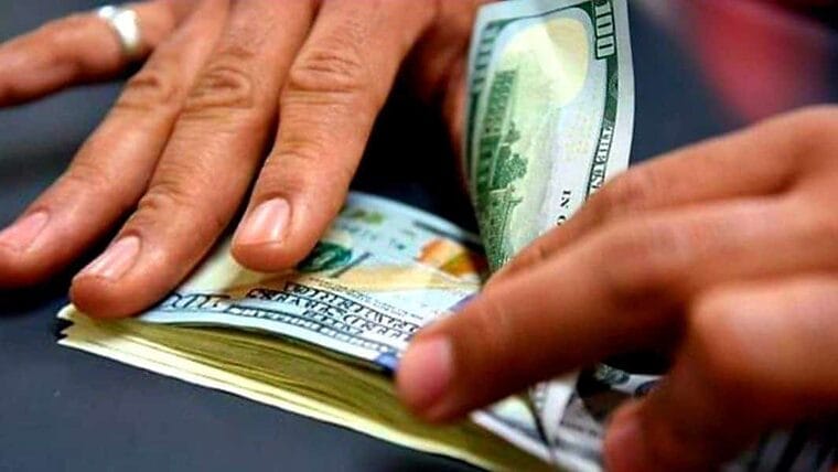 El precio del dólar en Cuba sigue aumentando