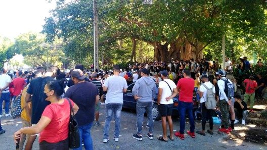Visado de tránsito para Panamá: «Cuba no tiene responsabilidad alguna», señala Cubadebate