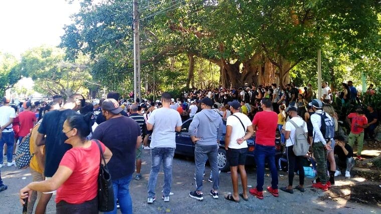 Visado de tránsito para Panamá: «Cuba no tiene responsabilidad alguna», señala Cubadebate
