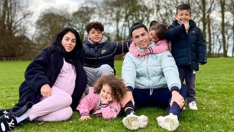 Cristiano Ronaldo anuncia muerte de su bebé recién nacido