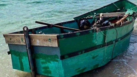 Seis balseros cubanos desembarcan en playa de la Florida