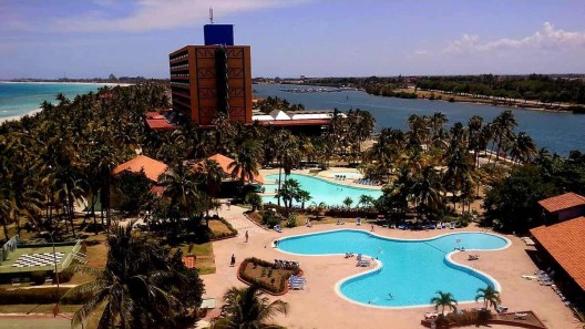 Reabren Hotel Roc en el balneario cubano de Varadero