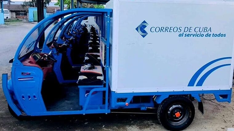 Correos de Cuba inicia entregas a domicilio con triciclos eléctricos
