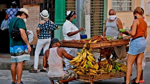 Cinco años de prisión por agredir a dos inspectores en Cienfuegos