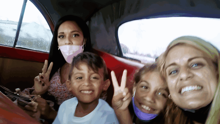 Regresa niño a Cuba luego de polémica entre sus padres: él quería dejarlo en los EEUU.
