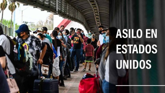 Bloquean decisión de Biden de permitir a los migrantes solicitar asilo en la frontera
