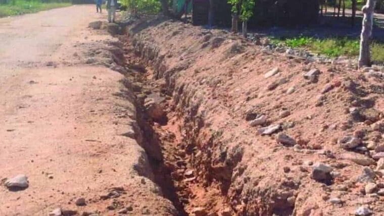 Zanja hecha con equipamiento estatal dañó el medio ambiente en península de Ancón