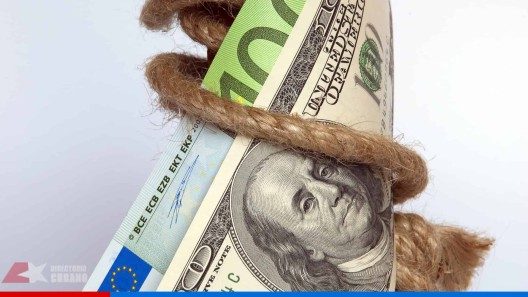 Limitantes de la venta de divisas en Cuba: solo 100 dólares al día