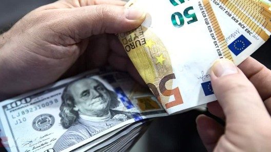 El euro seguirá ganándole terreno al dólar a nivel mundial