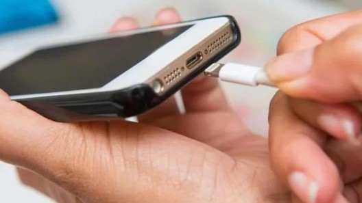 Consejos y trucos para cargar tu teléfono celular rápido