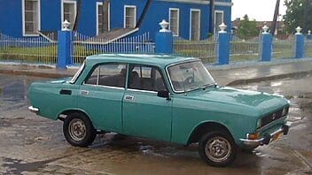 Renault se va de Rusia y estos reactivan la fabricación de Moskvitch