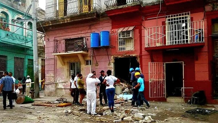 Explosión tras fuga de gas en casa habanera deja al menos tres heridos (+Fotos)