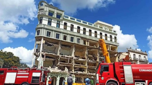 Hotel Saratoga: 72 horas de labores de rescate y salvamento ininterrumpidas