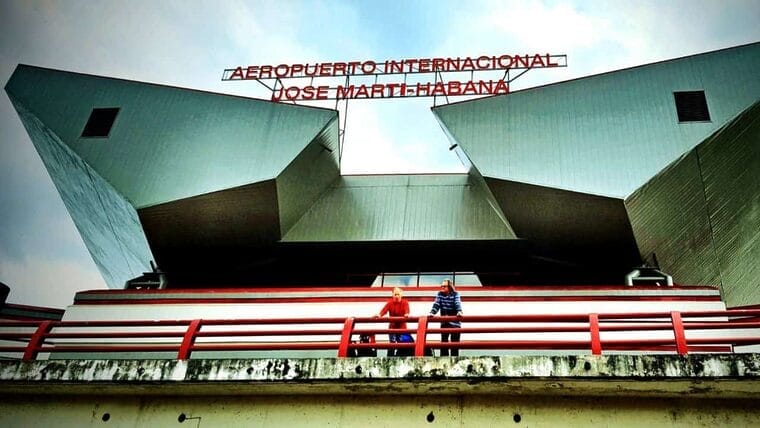 ¿Sueñas con aviones? Ofertas de empleo en el Aeropuerto de La Habana