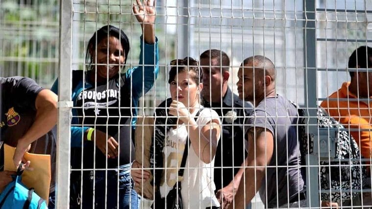 Detenidos más de 300 cubanos el fin de semana en Texas