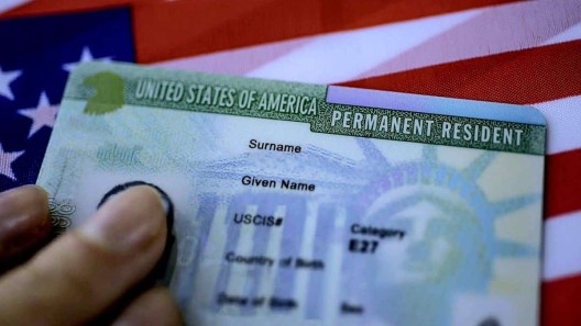Evite perder la Green Card y ser deportado