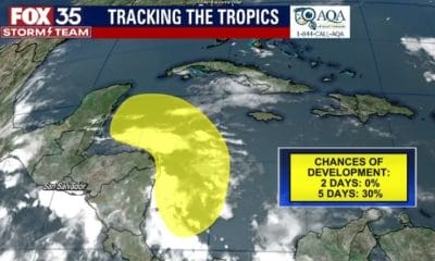 El tiempo en Cuba hoy. El equipo de tormentas del Centro Nacional de Huracanes de Miami está rastreando un área de baja presión en el Mar Caribe.