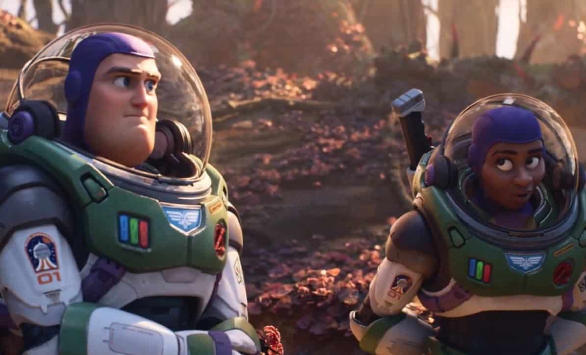 Animado “Lightyear", prohibido en más de 14 países por beso entre mujere