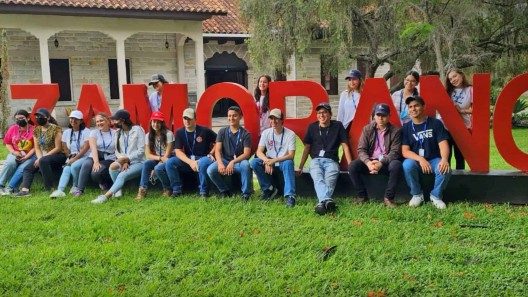 Becas completas para cubanos en Honduras