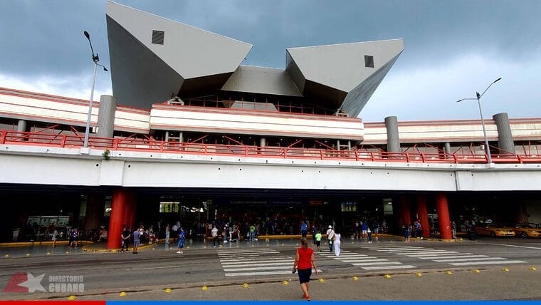 Cierran el Aeropuerto de La Habana hasta que pase el Huracán Ian
