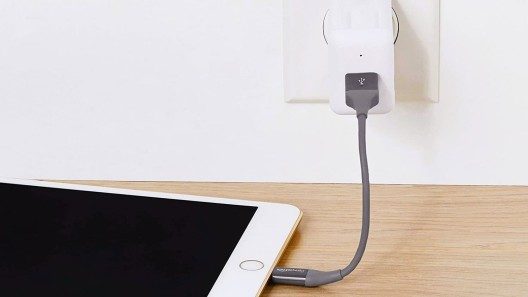 Unión Europea exige un cargador único para todos los teléfonos inteligentes