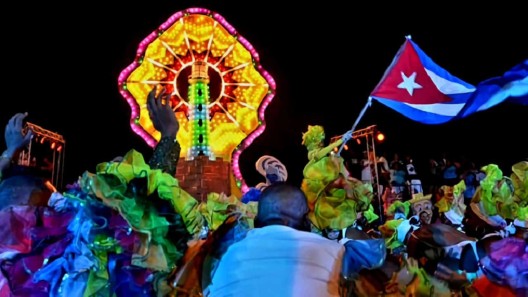 Regresan los Carnavales de La Habana tras dos años interrumpidos por la pandemia
