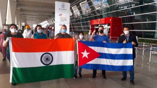 India entrega a Cuba un crédito de $100 millones de euros