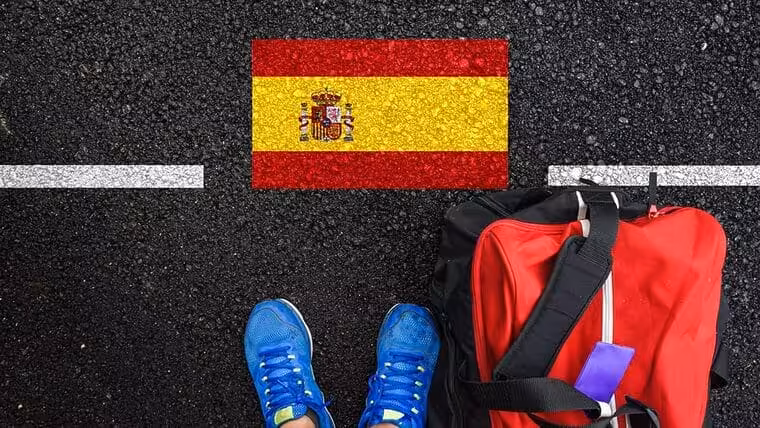 Anuncian más beneficios para estudiantes extranjeros en España