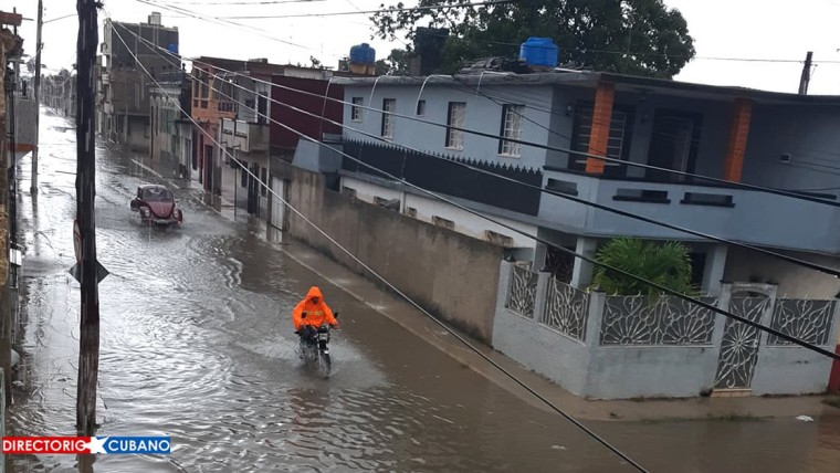 Alertan sobre posibles inundaciones costeras hoy en Cuba. Persiste el mal tiempo