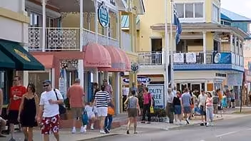 Los que contraten a migrantes cubanos en Islas Caimán serán castigados por la ley