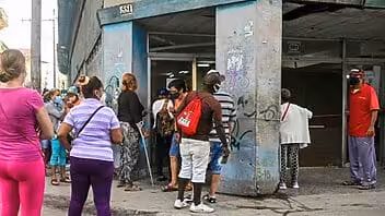 Lanzan convocatoria para interesados en arrendar comercios estatales en La Habana