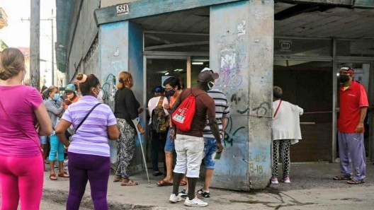 Lanzan convocatoria para interesados en arrendar comercios estatales en La Habana